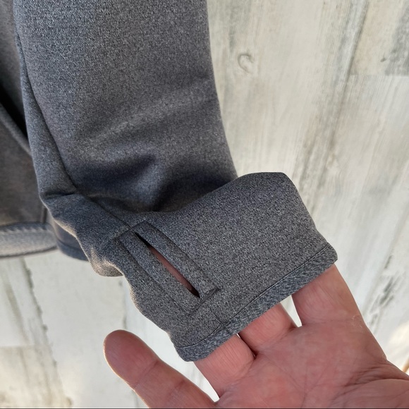 Under Armor Women’s Coldgear Hoodie Size Medium 100% Polyester - Picture 8 of 10